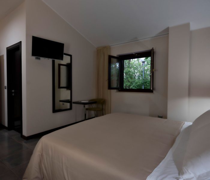 Castagneto Hotel Melfi Camera Classic 6 Castagneto Hotel Melfi Camera Classic 6