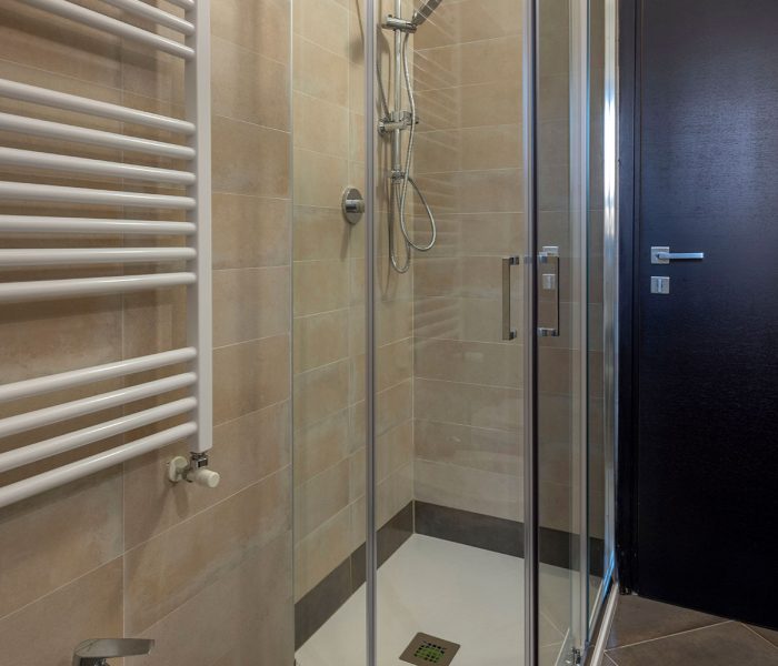 Castagneto Hotel Melfi bagno-3 Castagneto Hotel Melfi bagno-3